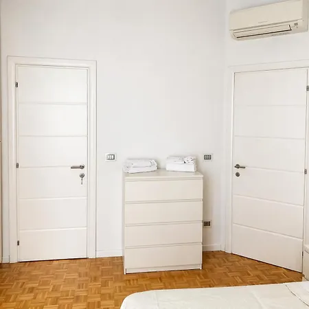 Isabella Apartments - 100Mq Nel Centro Storico Con 2 Bagni E Fino A 6 Ospiti Bologna