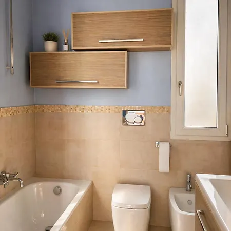 Isabella Apartments - 100Mq Nel Centro Storico Con 2 Bagni E Fino A 6 Ospiti Apartment