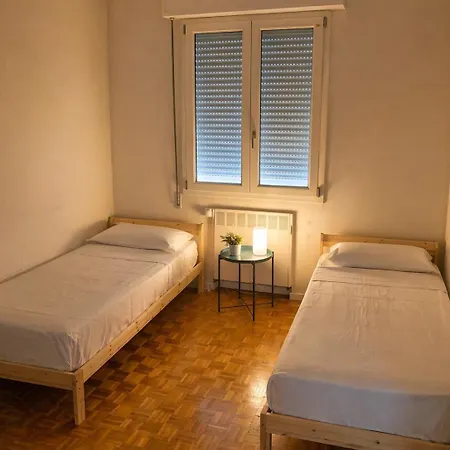 Isabella Apartments - 100Mq Nel Centro Storico Con 2 Bagni E Fino A 6 Ospiti Bologna