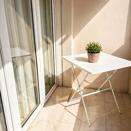Isabella Apartments - 100Mq Nel Centro Storico Con 2 Bagni E Fino A 6 Ospiti Apartment *