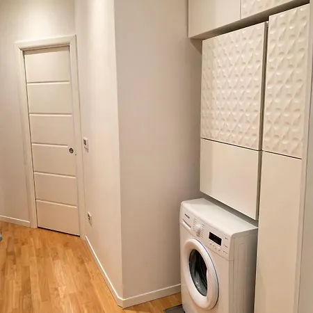 Isabella Apartments - 100Mq Nel Centro Storico Con 2 Bagni E Fino A 6 Ospiti Appartement
